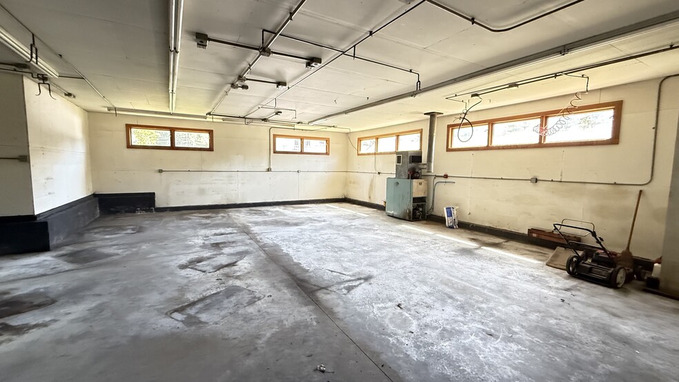 More Photos Of 148 Marlboro Rd, Southborough Industrial For Sale
