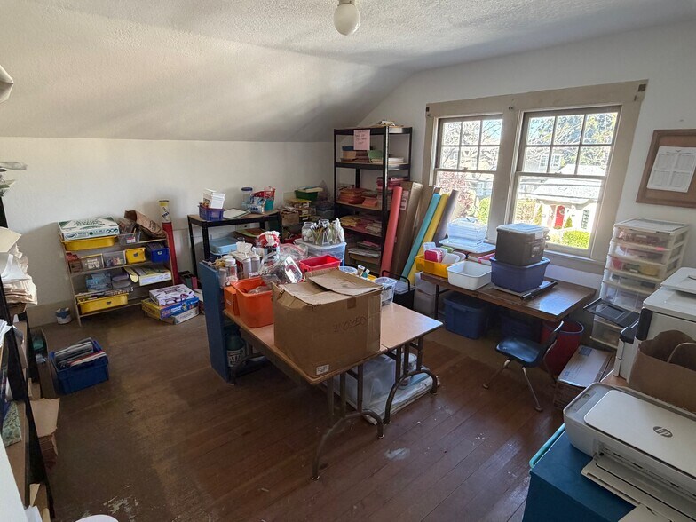 More Photos Of 1421 Palm Dr, Burlingame Religious Facility For Sale