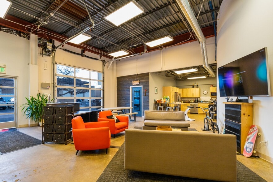 More Photos Of 2905 Center Green Ct, Boulder Manufacturing For Sale
