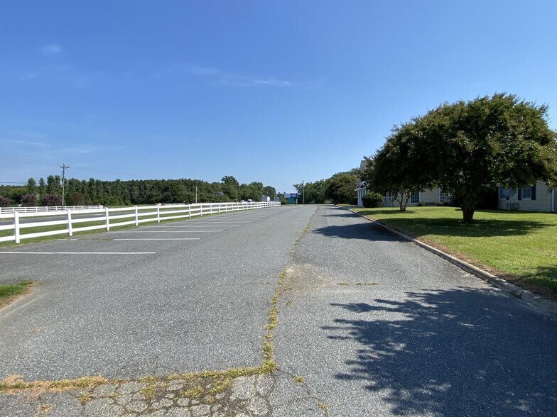 More Photos Of 17405 Lankford Hwy, Parksley Rehabilitation Center For Sale