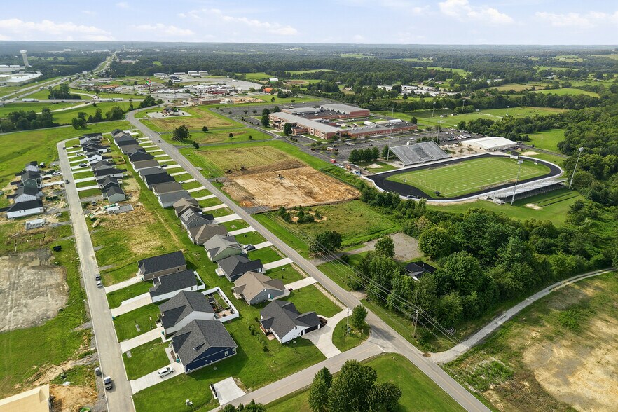More Photos Of 2650 Cook Rd, Crossville Office For Sale