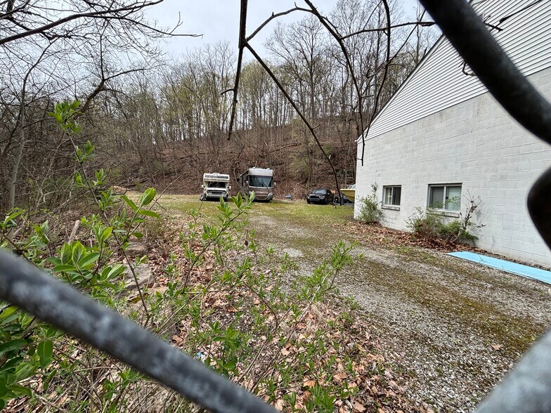 More Photos Of 1422 Frey Road, Pittsburgh Warehouse For Sale