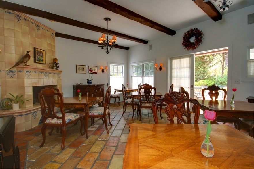 More Photos Of 48644 Victoria Ln, Oakhurst Hospitality For Sale