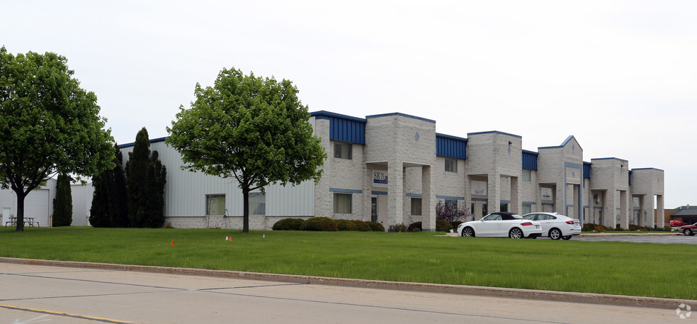 Primary Photo Of 801 Heritage Rd, De Pere Coworking Space