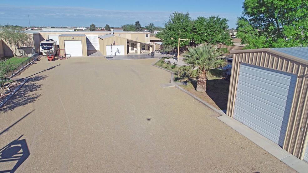 More Photos Of 9500 W 42nd St, Odessa Self Storage For Sale