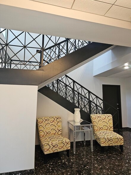 More Photos Of 300 S Hyde Park Ave, Tampa Medical For Sale