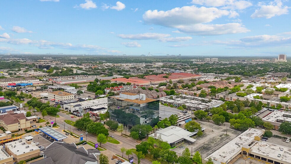 More Photos Of 6222 Richmond Ave, Houston Office For Sale