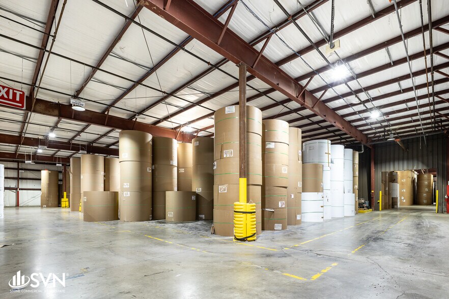 More Photos Of 601 John C Watts Dr, Nicholasville Warehouse For Lease
