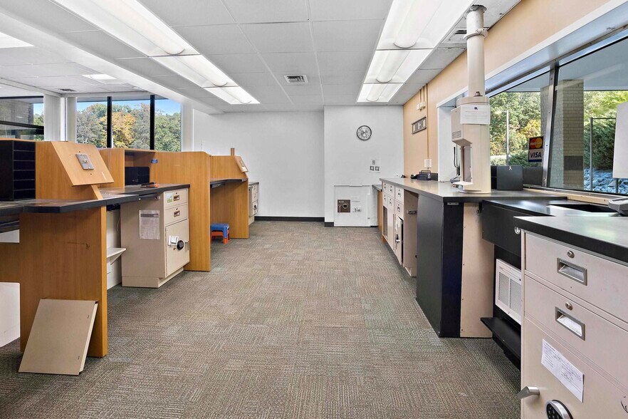More Photos Of 5942 Us-60, Ashland Bank For Sale