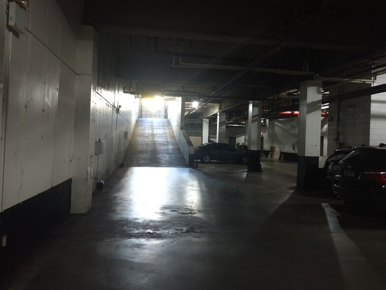 More Photos Of 346 Coney Island Ave, Brooklyn Parking Garage For Sale