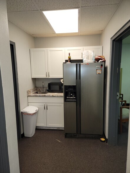 More Photos Of 695 Industrial Dr, Franklin Warehouse For Sale