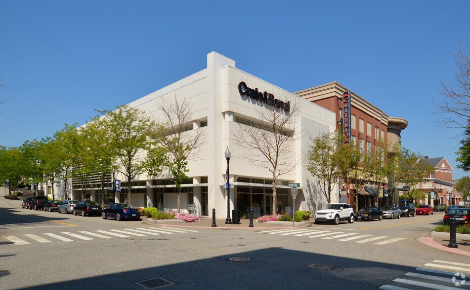 Primary Photo Of 48 S Main St, West Hartford Storefront For Lease