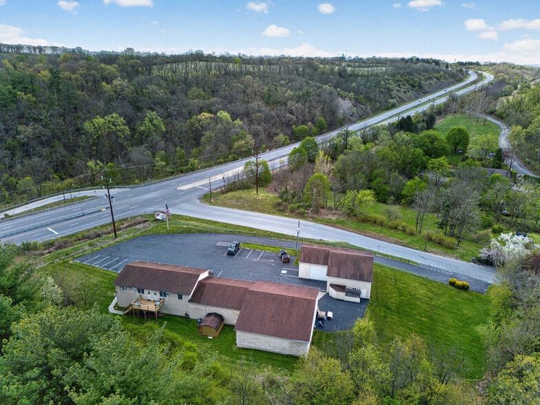 More Photos Of 5585 MacArthur Rd, Whitehall Showroom For Sale