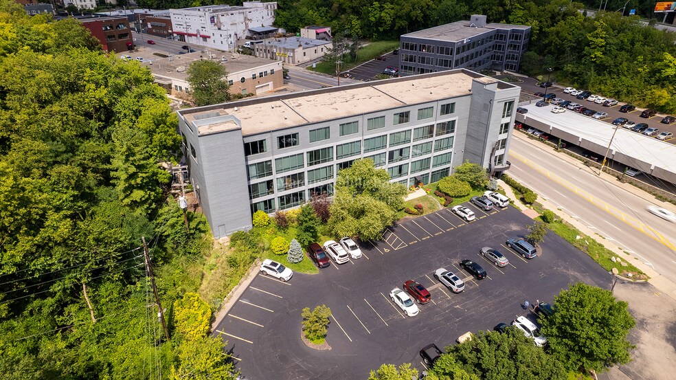 More Photos Of 2055 Reading Rd, Cincinnati Medical For Lease