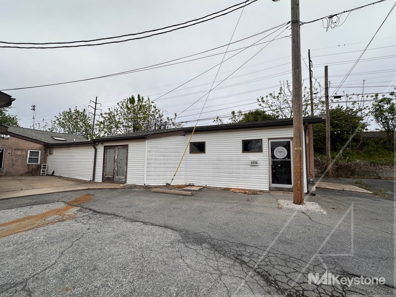 More Photos Of 2275 Reading Ave, Reading Storefront For Lease