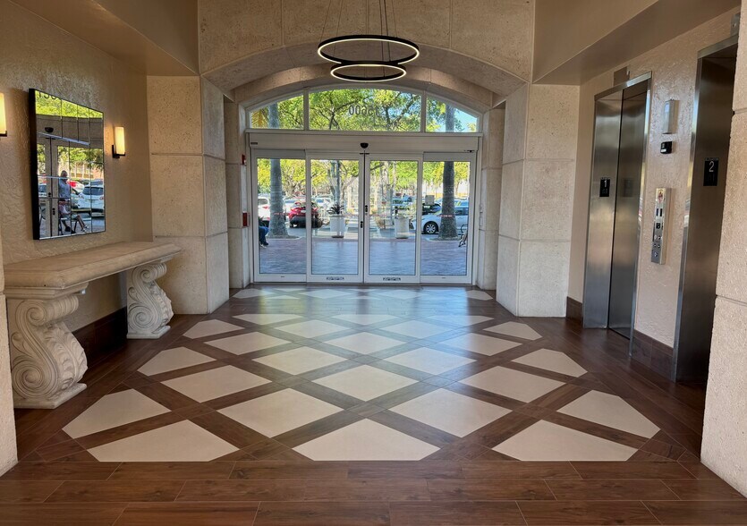 More Photos Of 15600 NW 67th Ave, Miami Lakes Office For Lease