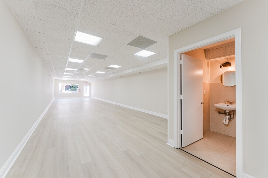 More Photos Of 101-161 NE 2nd Ave, Deerfield Beach Unknown For Lease