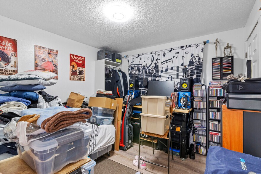 More Photos Of 15540 NE Couch St, Portland Apartments For Sale