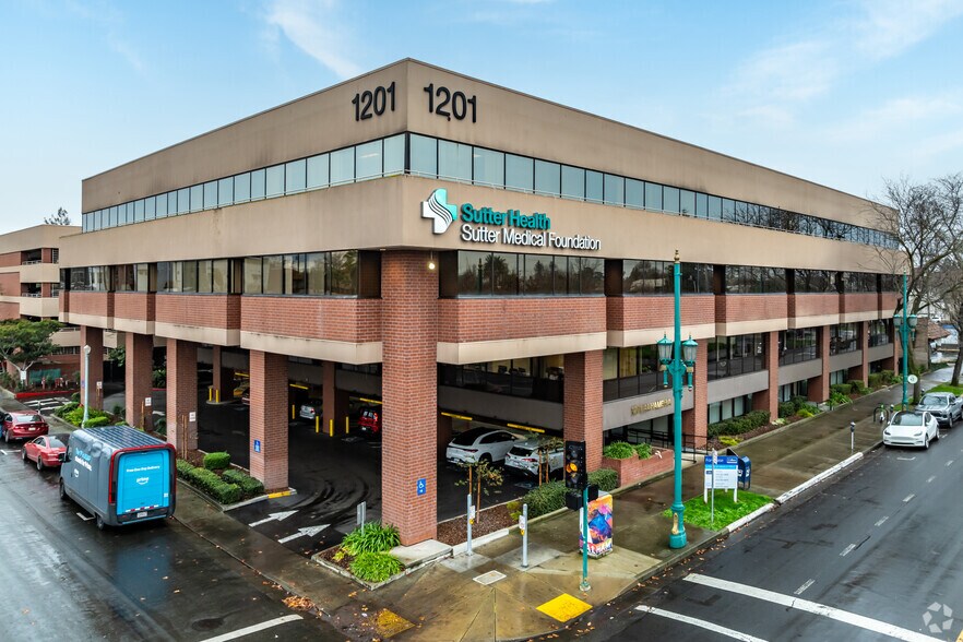Primary Photo Of 1201 Alhambra Blvd, Sacramento Medical For Lease