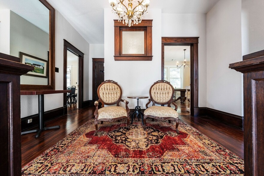 More Photos Of 312 N Central Ave, Cameron Restaurant For Sale