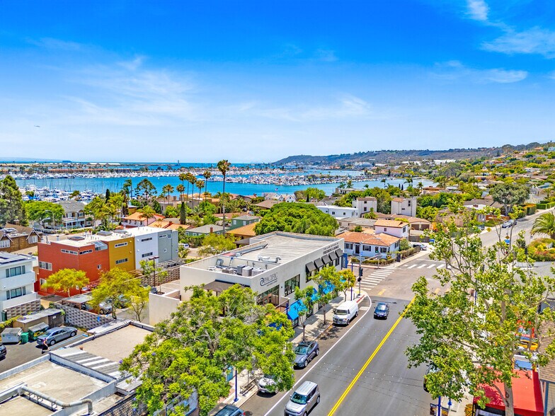 More Photos Of 1005 Rosecrans St, San Diego Storefront Retail Office For Sale