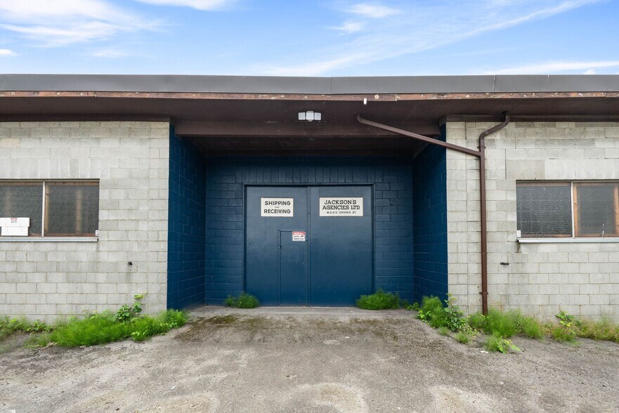 More Photos Of 8242 Ontario St, Vancouver Warehouse For Sale
