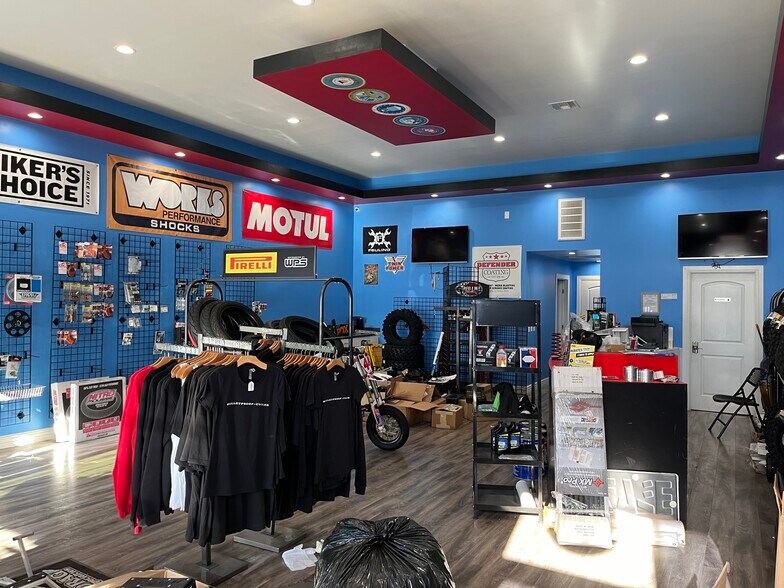 More Photos Of 3209 E Thousand Oaks Blvd, Thousand Oaks Unknown For Lease