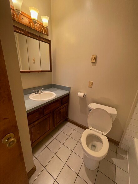 More Photos Of 2-4 Prescott St, Boston Storefront Retail Residential For Sale