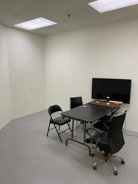 More Photos Of 876 Cordova st, Vancouver Industrial For Lease