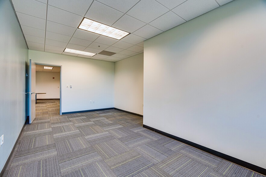 More Photos Of 1984 Isaac Newton Sq W, Reston Office For Sale