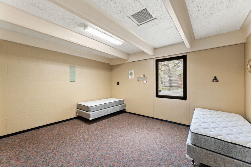 More Photos Of 120 David Wade Dr, Victoria Rehabilitation Center For Sale