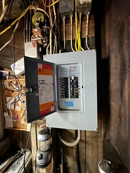 More Photos Of 9 N Main St, Bangor Light Distribution For Sale