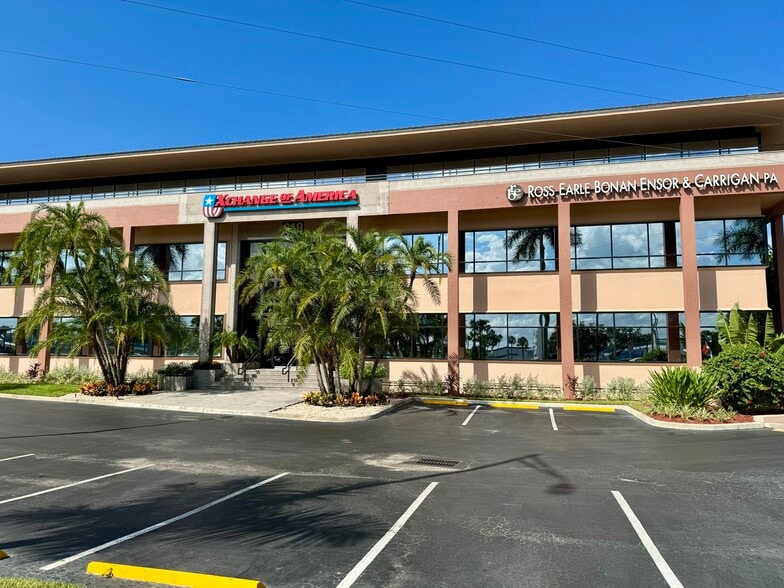 More Photos Of 759 SW Federal Hwy, Stuart Unknown For Lease