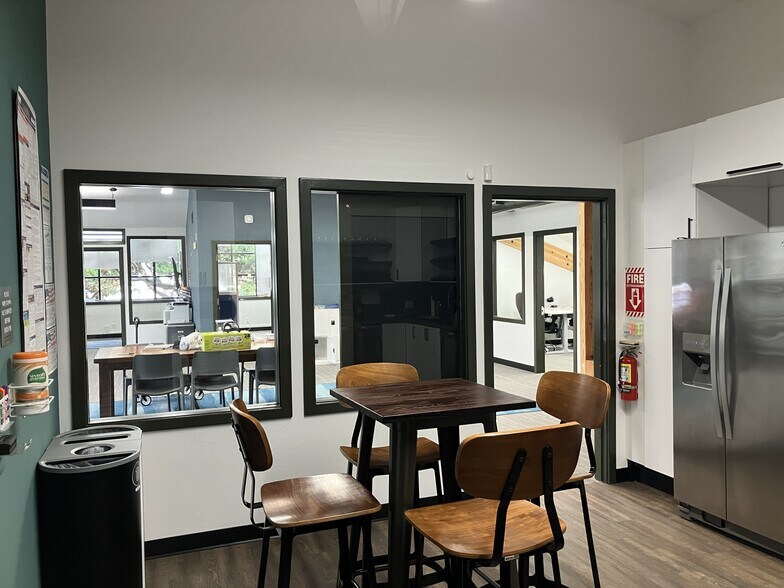 More Photos Of 1200 5th St, Berkeley Light Manufacturing For Sale