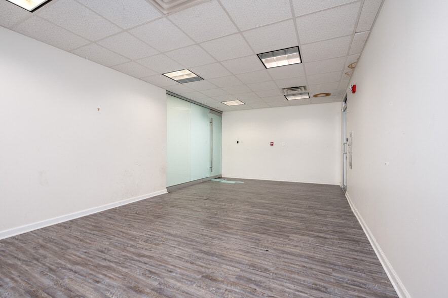 More Photos Of 1919 West St, Annapolis Office For Lease