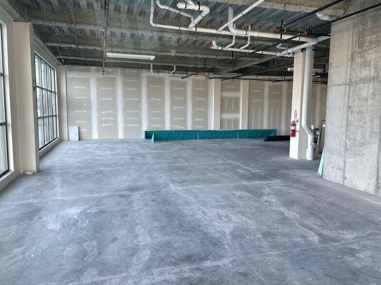 More Photos Of 180 Kennebec St, Portland Apartments For Lease