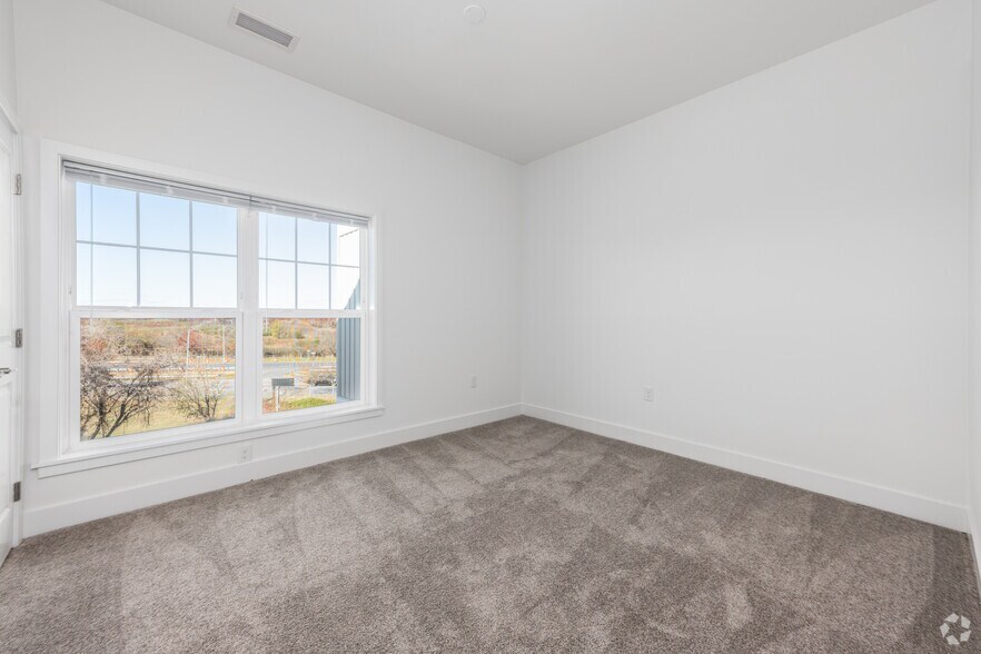More Photos Of 214 Pier 1 Rd, Stevensville Apartments For Lease