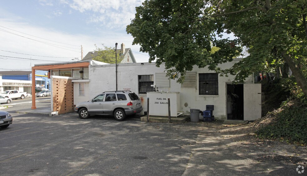 More Photos Of 1502 Main St, Port Jefferson Freestanding For Sale