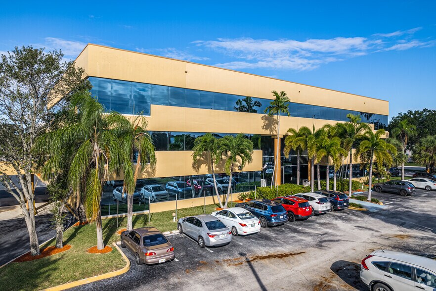 Primary Photo Of 6499 NW Powerline Rd, Fort Lauderdale Office For Lease