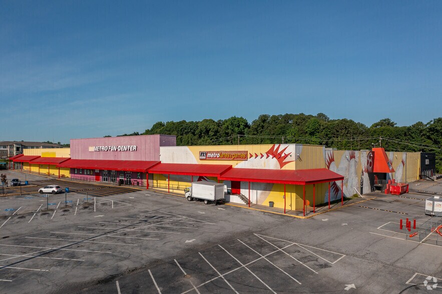 More Photos Of 1959 Metropolitan Pky SW, Atlanta Bowling Alley For Lease
