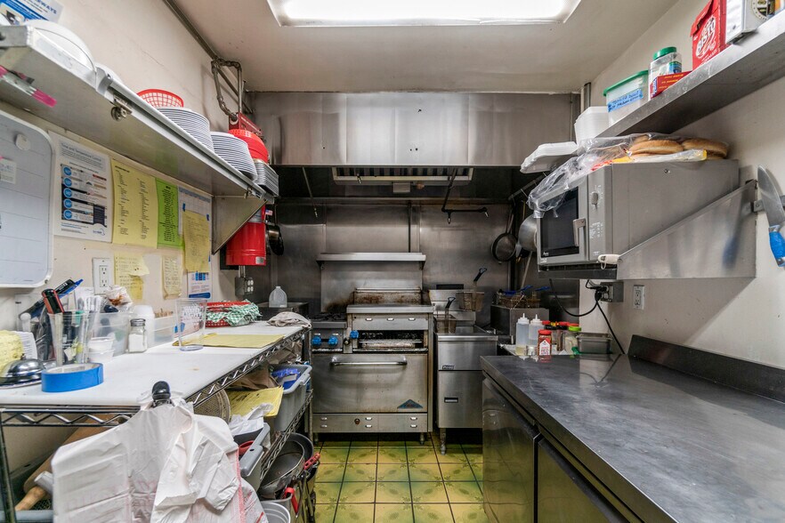 More Photos Of 2158-2160 Lomita Blvd, Lomita Storefront For Sale