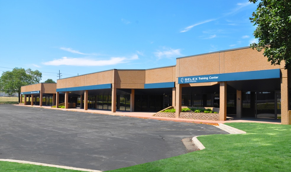More Photos Of 8900-8940 Nieman Rd, Overland Park Flex For Lease