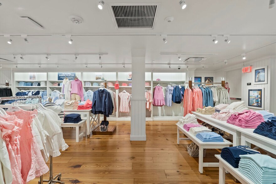 More Photos Of 1420-1422 Burlingame Ave, Burlingame Storefront For Lease