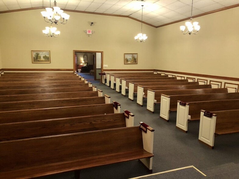 More Photos Of 123 Watson Dr, Dallas Funeral Home For Sale