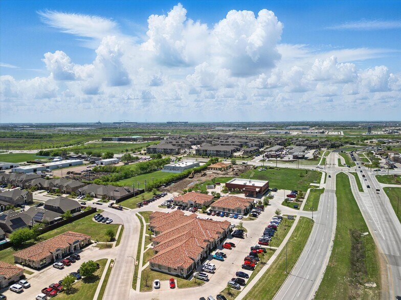 More Photos Of 3848 N Tarrant Pky, Fort Worth Medical For Sale