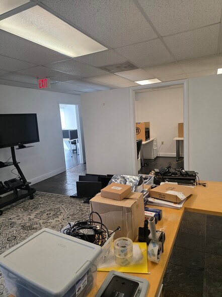 More Photos Of 1400 NW 107th Ave, Miami Medical For Lease