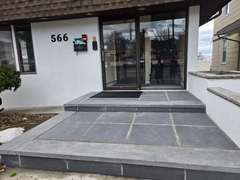 More Photos Of 566 Grand Ave, Ridgefield Medical For Lease