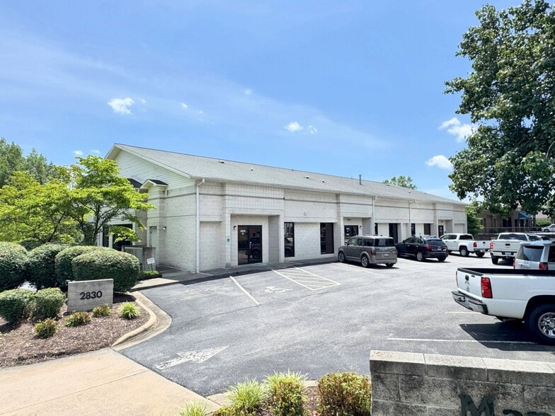 Primary Photo Of 2830 Maplewood Ave, Winston-Salem Medical For Lease