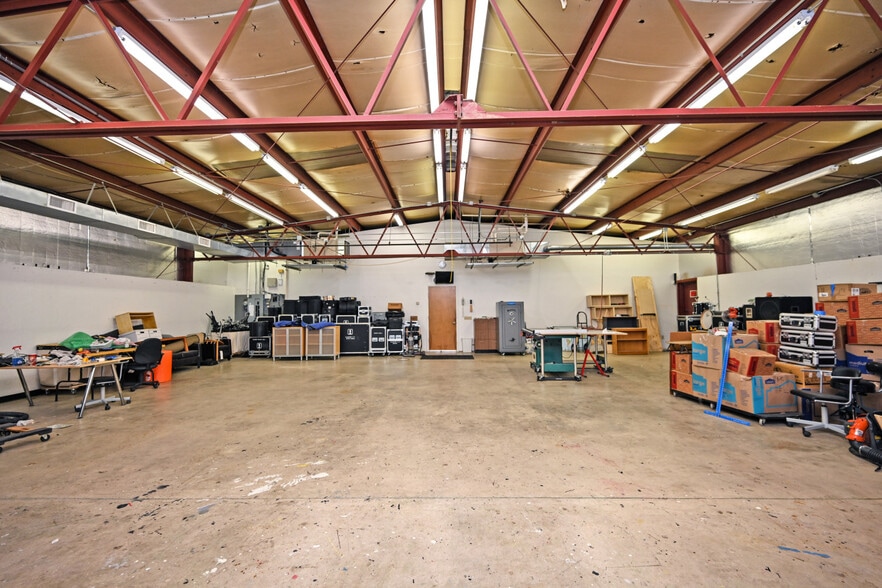 More Photos Of 1245 Tennessee Ave, Cincinnati Warehouse For Sale