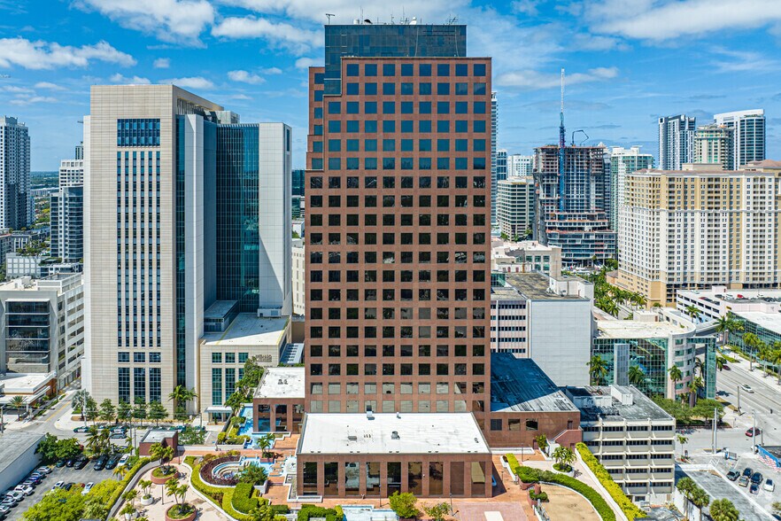 More Photos Of 110 SE 6th St, Fort Lauderdale Office For Lease